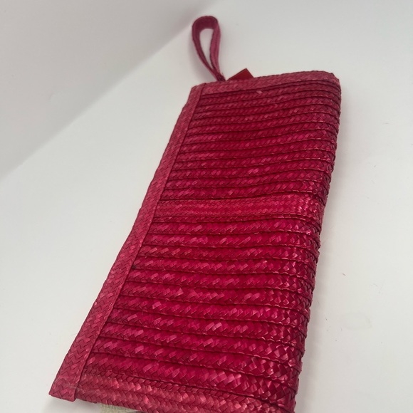 Red rattan zipped wristlet - Picture 3 of 8